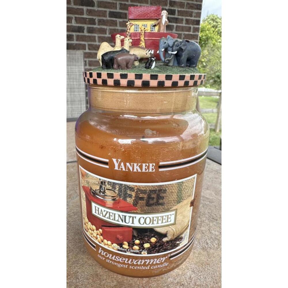 Yankee Candle Hazelnut Coffee Retired 22 oz Black Band Label Noahs Ark Topper